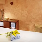 Orea Place Aparthotel 4*