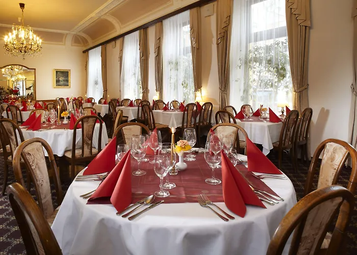 Orea Place Aparthotel 4*